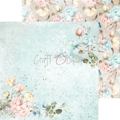 Papéis artesanais com estampas florais em tons pastel