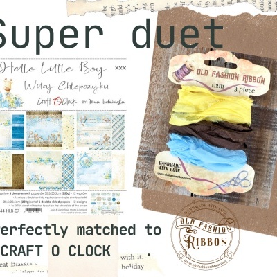 Conjunto de fitas coloridas em embalagem com selo antigo