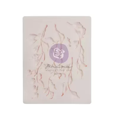 Produto retangular rosa claro com relevo de folhas e galhos e logo central púrpura com rosa