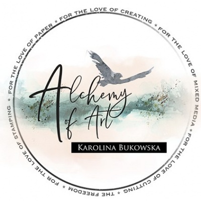 Logótipo circular com texto e imagem de gaivota sobre fundo aquarela