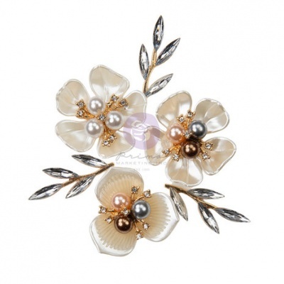 Broche flor com pérolas e folhas metalizadas
