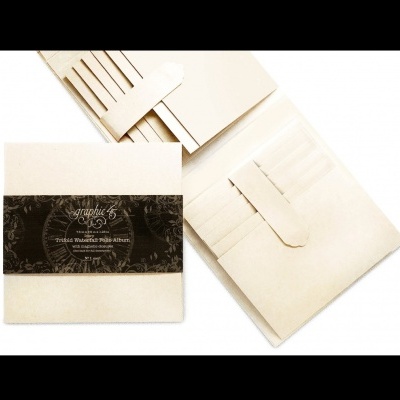 Álbum fotográfico triplo creme com faixa decorativa preta e floral