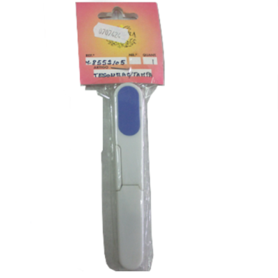 Tesoura de unhas branca com suporte azul embalada