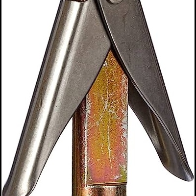 Ponta de caça ou pesca metálica com lâminas articuladas