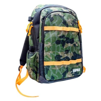 Mochila camuflada verde com detalhes laranja e logótipo RAPALA