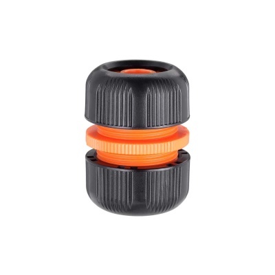 Conector de mangueira preto e laranja em plástico com textura estriada