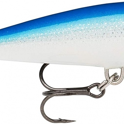 Isca de pesca colorida com anzóis triplos