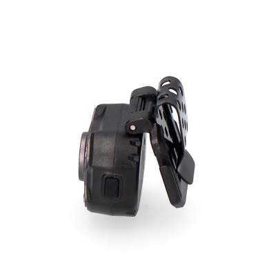 Dispositivo eletrónico preto com ecrã dobrável e tampa perfurada