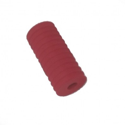 Rolo cilíndrico vermelho com ranhuras horizontais