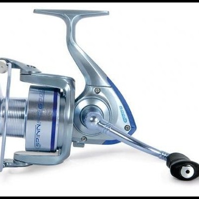Carretel de pesca metálico cinza e azul com texto GX3000