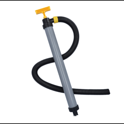 Bomba manual de ar cinzenta com mangueira preta e manípulo amarelo