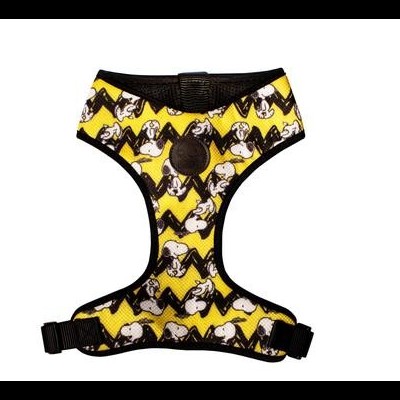 Peitoral para cão amarelo com padrão de fantasmas e tiras pretas ajustáveis
