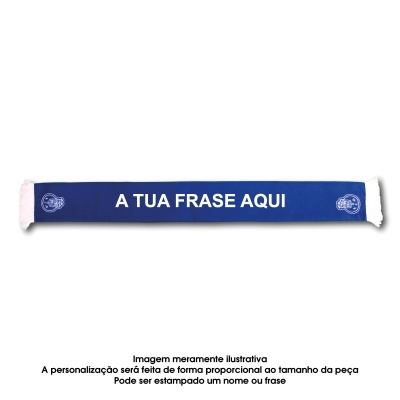 Cachecol azul com texto branco 'A TUA FRASE AQUI' e franjas brancas