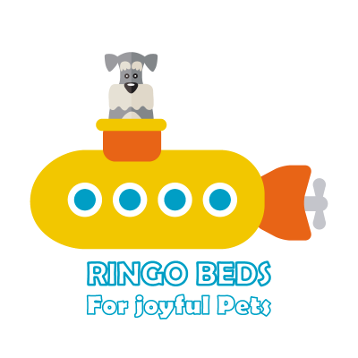Ilustração de submarino amarelo com cão e texto RINGO BEDS For joyful Pets