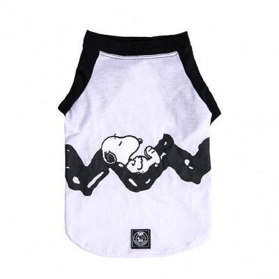 Camisola para cão branca e preta com impressão do personagem Snoopy