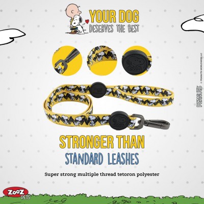 Trela para cão com padrão amarelo e preto de Snoopy sobre fundo branco com texto