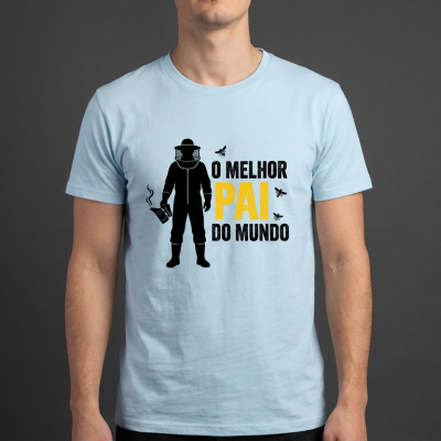 Camisola azul claro com estampa de apicultor e texto O MELHOR PAI DO MUNDO