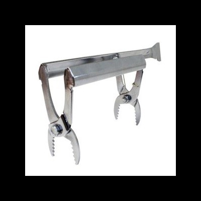 Suporte metálico com garras serrilhadas em fundo branco