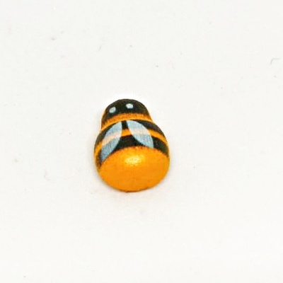 Miniatura de abelha pequena pintada à mão em madeira