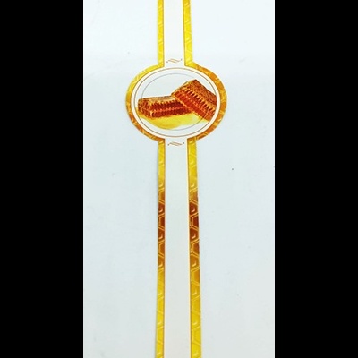 Etiqueta branca com bordas douradas e imagem de waffles.