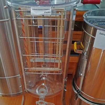 Extrator acrílico transparente com estrutura metálica e detalhes vermelhos