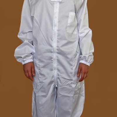 Macacão branco de apicultura com proteção de cabeça e rede preta