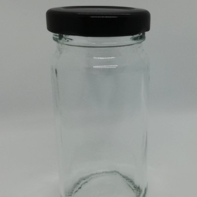 Frasco de vidro com tampa preta