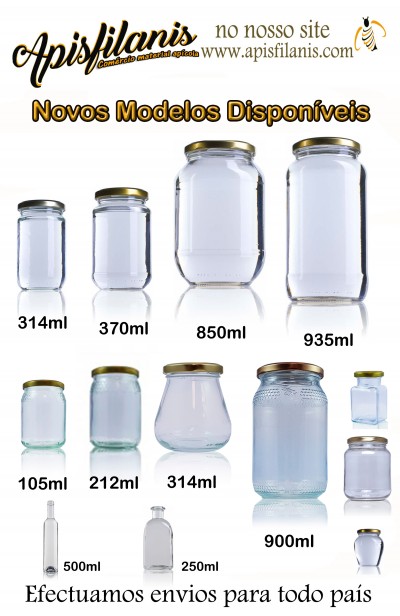 Vários frascos de vidro transparentes com tampas metálicas de diferentes tamanhos e formas