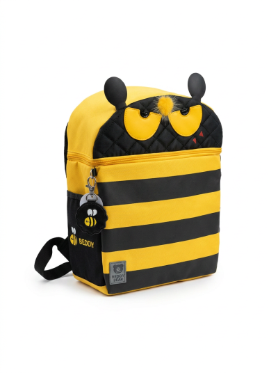 Mochila infantil amarela e preta com padrão de abelha e chaveiro