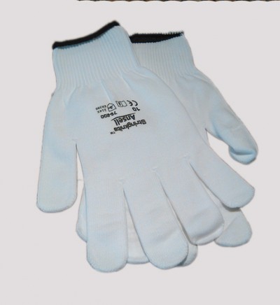 Par de luvas de proteção brancas com texto impresso.