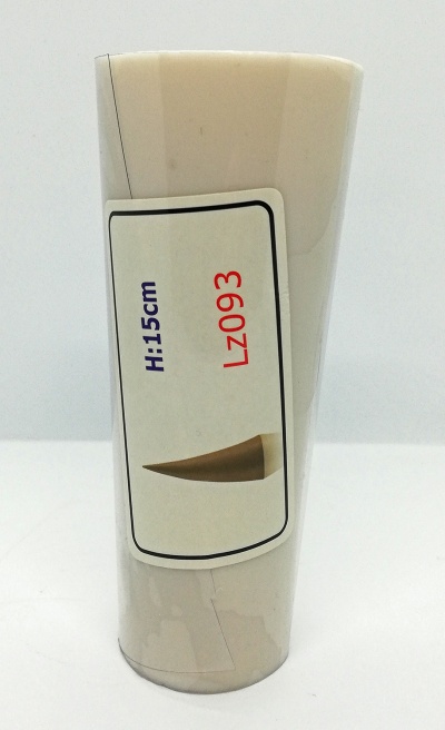 Tubo creme com etiqueta contendo texto e imagem de cone marrom