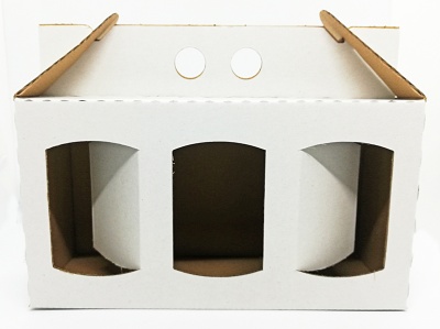 Caixa de cartão branca com três aberturas e duas alças superiores