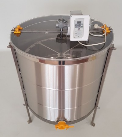 Tanque de aço inoxidável com controlador digital e válvula amarela