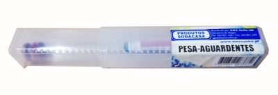 seringa branca com detalhes azuis em estojo plástico translúcido com etiqueta azul e branca