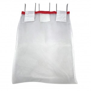 Saco branco transparente com topo vermelho e abas para pendurar