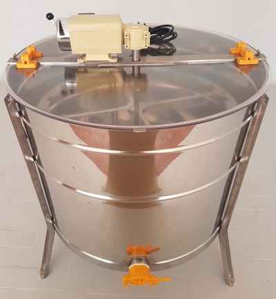 Tanque inoxidável com motor elétrico amarelo claro e torneira laranja