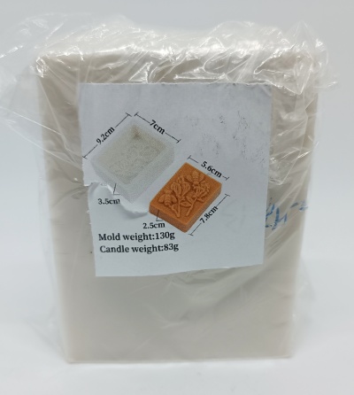 Molde para vela em silicone branco com etiqueta e embalagem plástica transparente