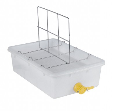 Caixa de plástico branca com torneira amarela e estrutura metálica interna para suporte