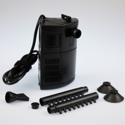 Filtro de aquário preto com acessórios em fundo branco