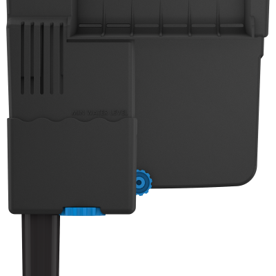 Dispositivo eletrônico preto com botões azuis e texto MIN WATER LEVEL