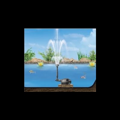 Bomba de água submersa num lago com jatos de água a esguichar