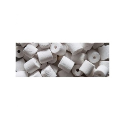 Peças cilíndricas brancas com buraco central