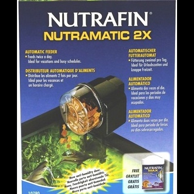 Embalagem azul do alimentador automático de peixes Nutrafin Nutramatic 2X com imagem do produto