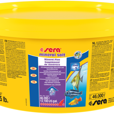 Baldes amarelo de Sera Mineral Salt para aquários com texto e imagens de peixes