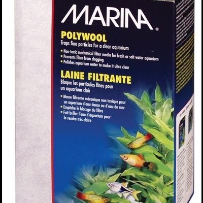 Embalagem de material filtrante para aquários Marina Polywool com imagens de peixes e plantas.