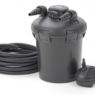 Filtro para água preto com mangueira e bomba de aspiração