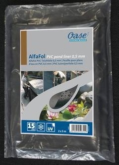 Pacote de forro para lago preto em embalagem plástica com rótulo da marca Oase