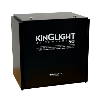 Equipamento preto KINGLIGHT UV COMPACT 50 com texto branco e logo Kinetico