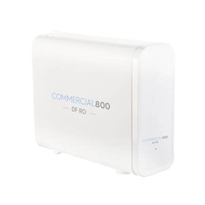 Equipamento branco retangular com texto COMMERCIAL 800 DF RO