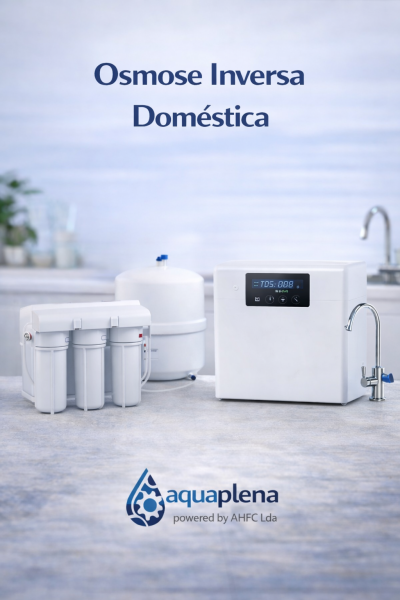 Equipamento de osmose inversa doméstica com filtros, tanque e unidade principal com visor digital